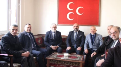 Gül, Siyasi Parti İlçe Teşkilatlarını Ziyaret Etti