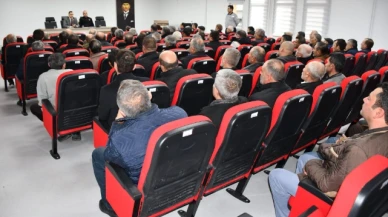 Gümüşhacıköy'de Muhtar Adaylarına Bilgilendirme Toplantısı