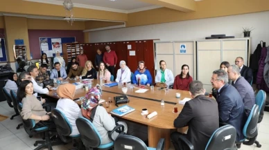 Kargı, Merzifon'daki Okullarda Öğretmenlerle Bir Araya Geldi