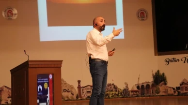 Mutlu ve Başarılı Olanların Hikayesi Konferansı Düzenlendi