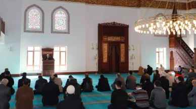 Rektör Turabi "Akademik Vaaz" Verdi