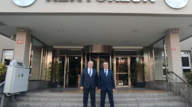 Rektör Turabi, Rektör Kurt İle Bir Araya Geldi
