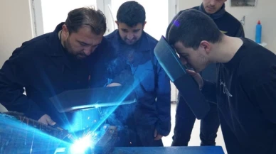 Üniversite-Sanayi İşbirliği Kapsamında Kaynakçılık Kursu Açıldı