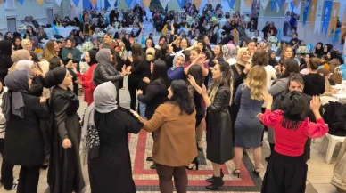 AK Parti Kadın Kolları 8 Mart'ı Coşkuyla Kutladı