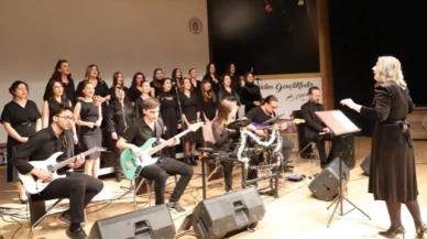 Amasyalı Kadın Yazarlar Paneli ve Mini Konser Düzenlendi