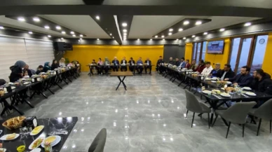Dünya Yetimler Günü'nde İftar Programı Düzenlendi