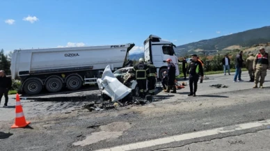 Feci kaza: 2 ölü, 2 yaralı