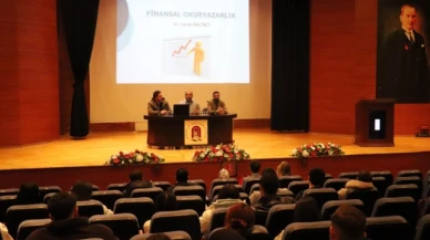 Finansal Okur Yazarlık Konulu Konferansı Düzenlendi