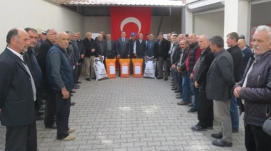 Merzifon'da Ayçiçeği ve Nohut Tohumu Dağıtımı Yapıldı