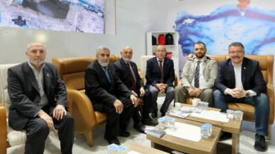 Saadet Partisi'nden Kitap Fuarı'na Ziyaret