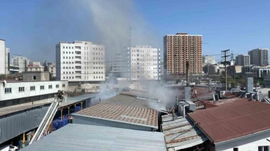 Tekstil fabrikasının deposunda korkutan yangın