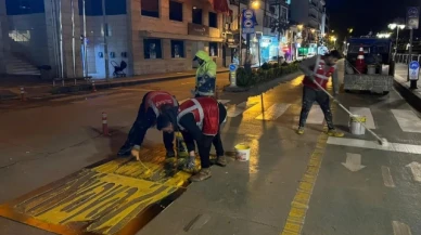 Amasya Belediyesi Yaya Geçitlerini Boyuyor