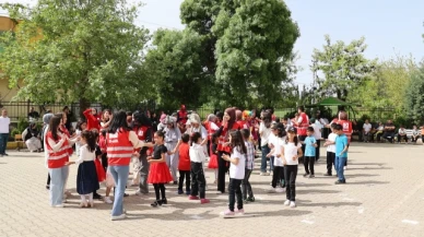 Amasya Üniversitesi Depremzede Çocukları Unutmadı
