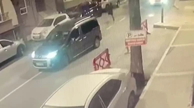 Araçla önünü kestikleri taksiye kurşun yağdırdılar: O anlar kamerada