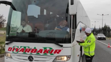 Bayram tatilinde 6 günde meydana gelen trafik kazalarında 48 kişi hayatını kaybetti, 6 bin 184 kişi ise yaralandı