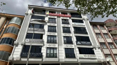 Belediye başkanı ile görüşemediğini iddia eden vatandaş parti binasında intihara kalkıştı