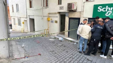 Çatıdan düşen vatandaş hayatını kaybetti