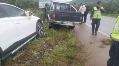 Düğün konvoyunda kaza: 3 yaralı