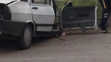 İki otomobil çarpıştı, karı koca hayatını kaybetti