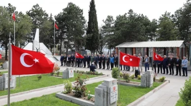 İlçe Protokolünden Şehitlik Ziyareti