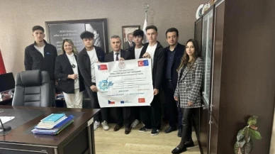 Meslek Lisesi öğrencileri Prag Yolcusu