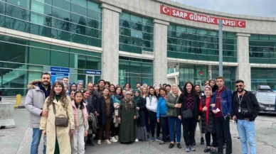 Sarp Sınır Kapısı'nda bayram ilk iki gününde 44 bin yolcu giriş- çıkış yaptı