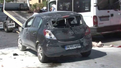 Servis aracı ile otomobil kafa kafaya çarpıştı: 3 yaralı