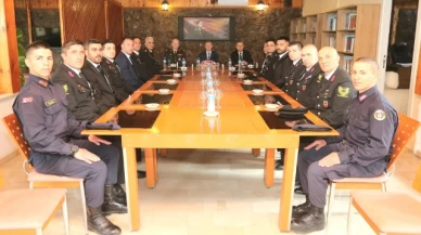 Vali Doruk, Bayramda Çalışan Görevlileri Unutmadı