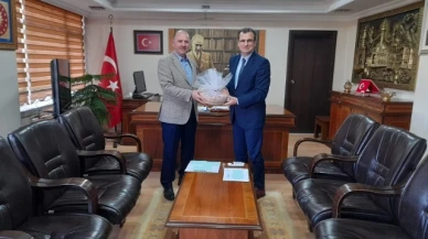 Vali Serdengeçti Merzifon’u ziyaret etti