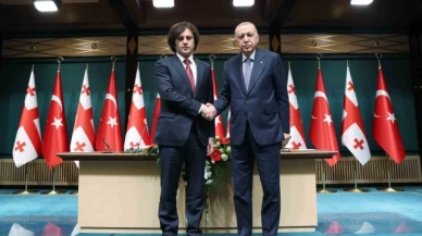 Cumhurbaşkanı Erdoğan: "Filistin halkının özgürlük mücadelesini tüm insanlığın hukuk ve diplomasi zemininde desteklemesi gerekiyor"