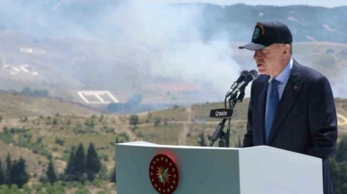 Cumhurbaşkanı Erdoğan: Türkiye bölücü örgütün 'teröristan' kurmasına izin vermeyecek"