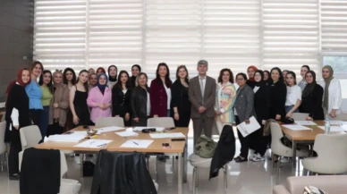 "Dünya Ebeler Günü" Etkinliği Düzenlendi