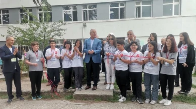 Gazi Ortaokulu’ndan "TÜBİTAK 4006 Bilim Fuarı"