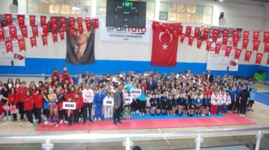 Gençler Bayramını Doyasıya Kutladı