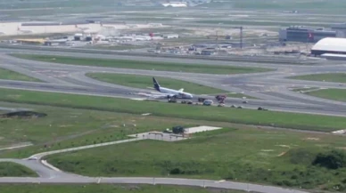 İstanbul Havalimanı'nda gövdesi üzerine inen Fedex uçağı havadan görüntülendi