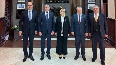 Karagöz Kardeş Ülke Azerbeycan'da