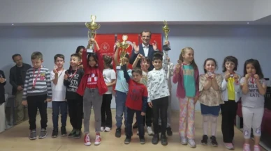 Merzifon'da Satranç Turnuvası Ödül Töreni İle Tamamlandı