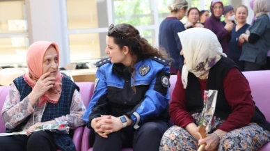 Polislerden Merzifon Huzurevi’ne Ziyaret