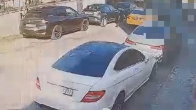 Cinayet anı kameraya yansıdı: Husumetlisine pusu kurup öldürdü
