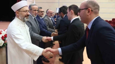 Diyanet İşleri Başkanı Erbaş: "747 bin 52 hisse kurbanı 35 milyona yakın insanın sofrasına ulaştırmaya gayret ettik"