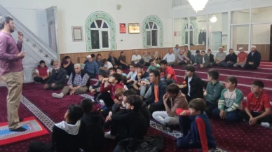 Gençler, Tepebaşı Camii'de Buluştu