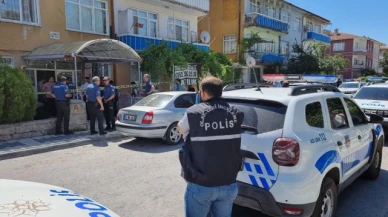 Kahvaltı sofrasında başından tabancayla vurulan şahıs ağır yaralandı