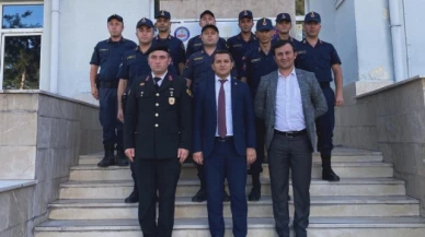 Kaymakam Kartal, güvenlik güçleriyle bayramlaştı
