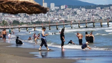 Samsun'un iki günlük serinleme bilançosu: 11 boğulma tehlikesi, 1 kayıp