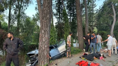 Trafik kazası: 3'ü ağır, 4 yaralı
