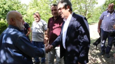 Uzun, kiraz hasadı yapan çiftçileri ziyaret etti