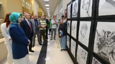 Vali Doruk, 10.Yıl Sergisi’ni Ziyaret Etti