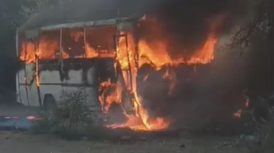 Yolcu midibüsü alevlere teslim oldu
