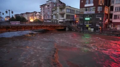 Bakan Yerlikaya: "Samsun'da 34 vatandaşımız güvenlikli alanlara tahliye edildi"