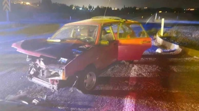 Kamyonet ile otomobil çarpıştı: 1 yaralı